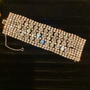 RARE VINTAGE KRAMER oF NEW YORK 11 ROW STUNNING RHINESTONE BRACELET